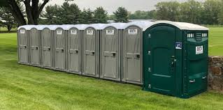 Best Deluxe Portable Toilet Rental  in Winthrop, IA